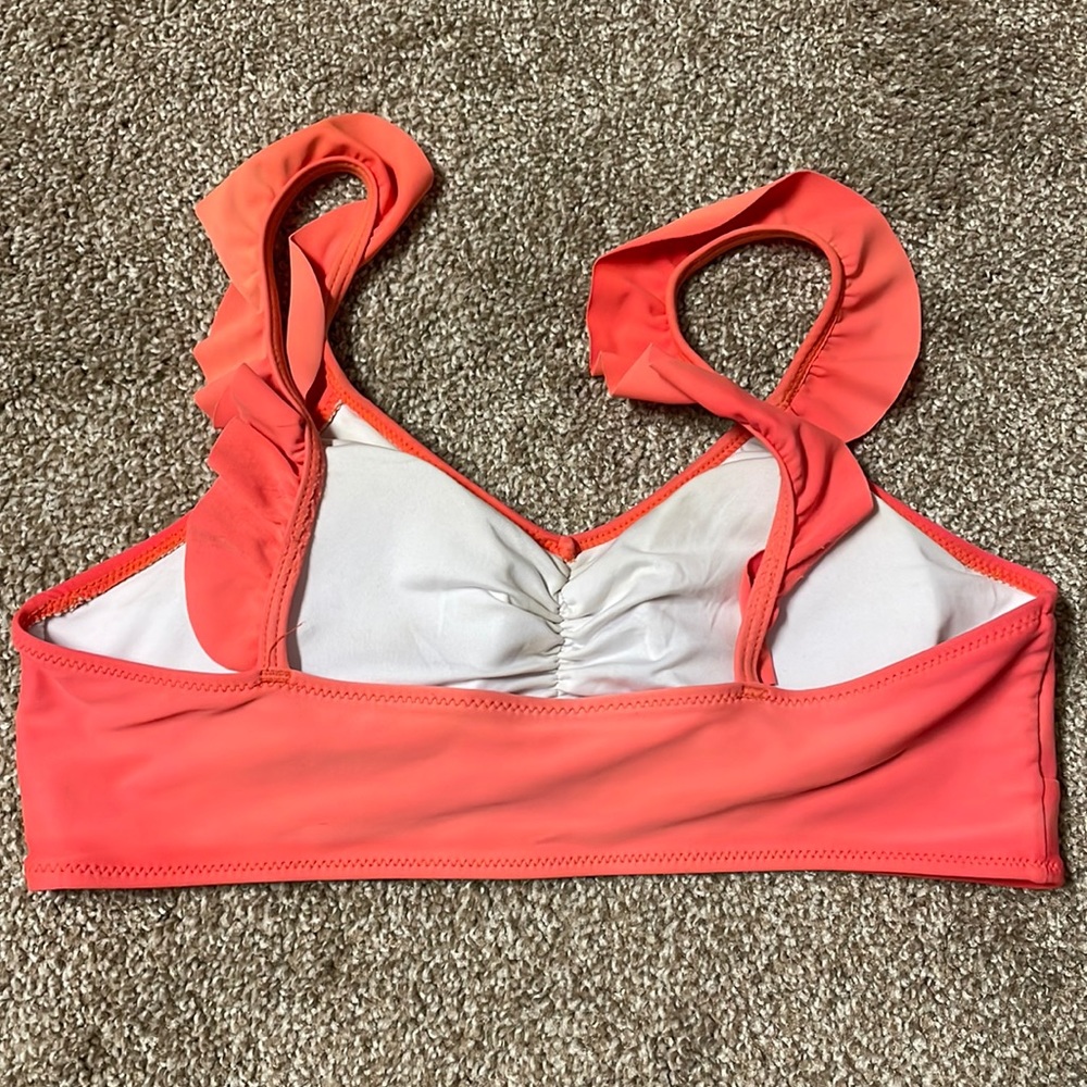 Ombre Ruffle Bikini Top - Picture 2 of 9